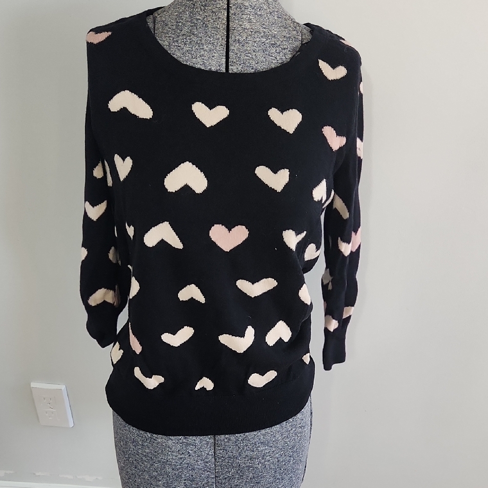 Heart Pattern Black and Pink Sweater